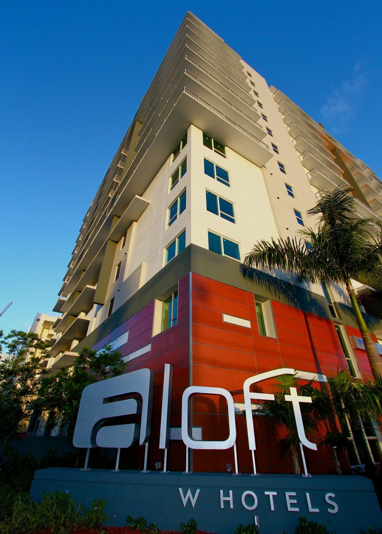 Отель Aloft Miami Brickell Экстерьер фото